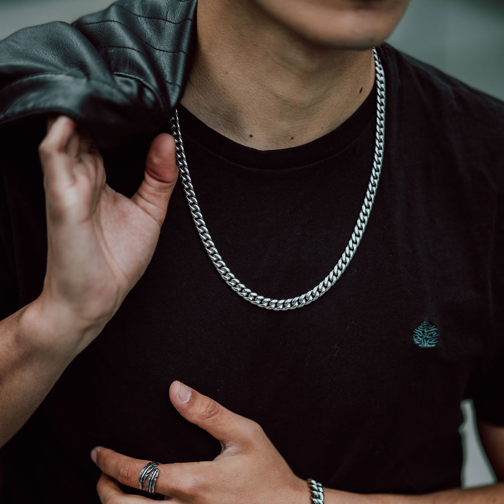 Collares