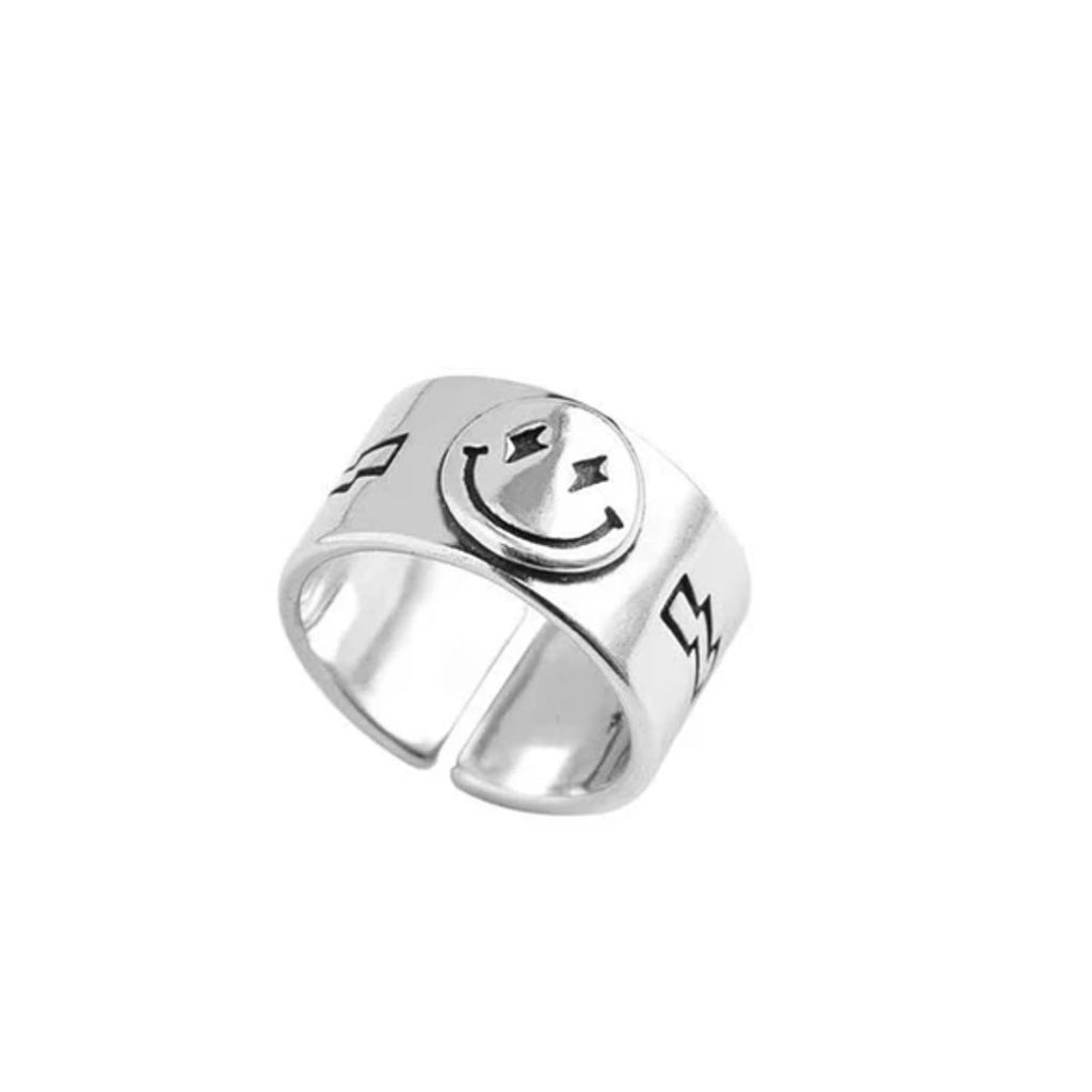 Anillo Happy con carita feliz grabada en acero MONAK