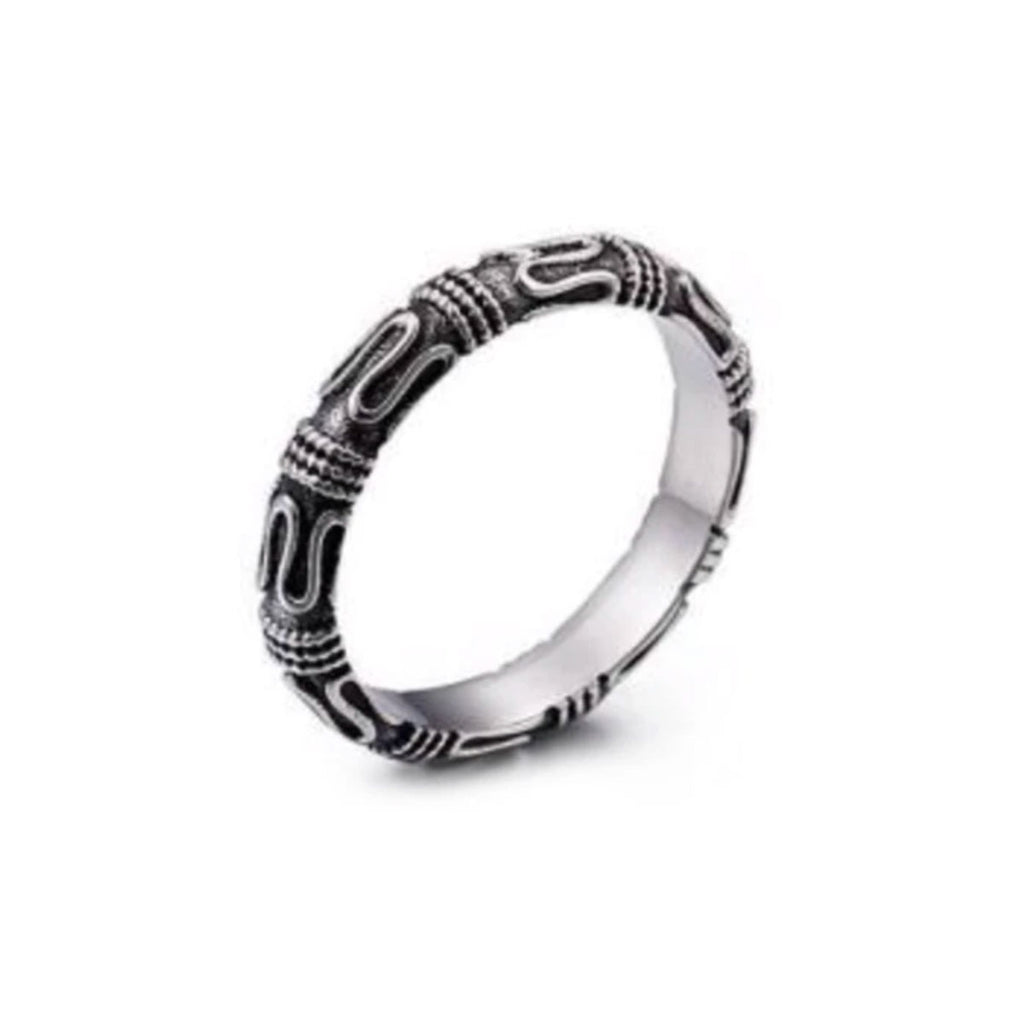 Anillo Persia con grabado en relieve de acero quirúrgico MONAK