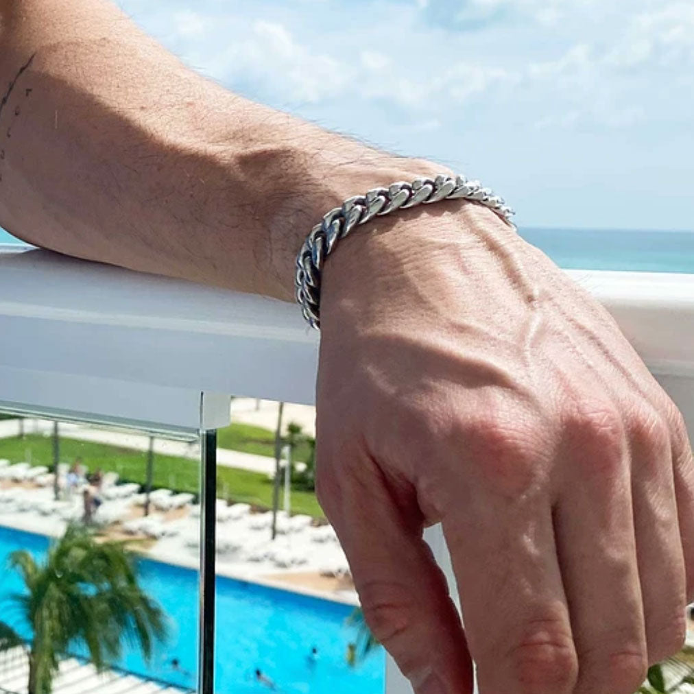 Pulsera cubana plateada de acero 316L MONAK, vista lateral