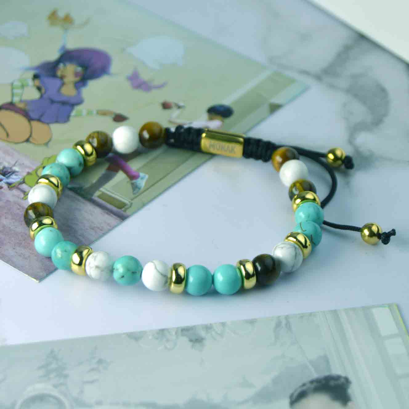 Detalle de las piedras de larimar de la pulsera Turkish MONAK