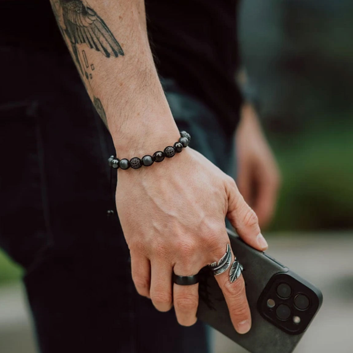 Detalle de las piedras de onyx de la pulsera Ice MONAK